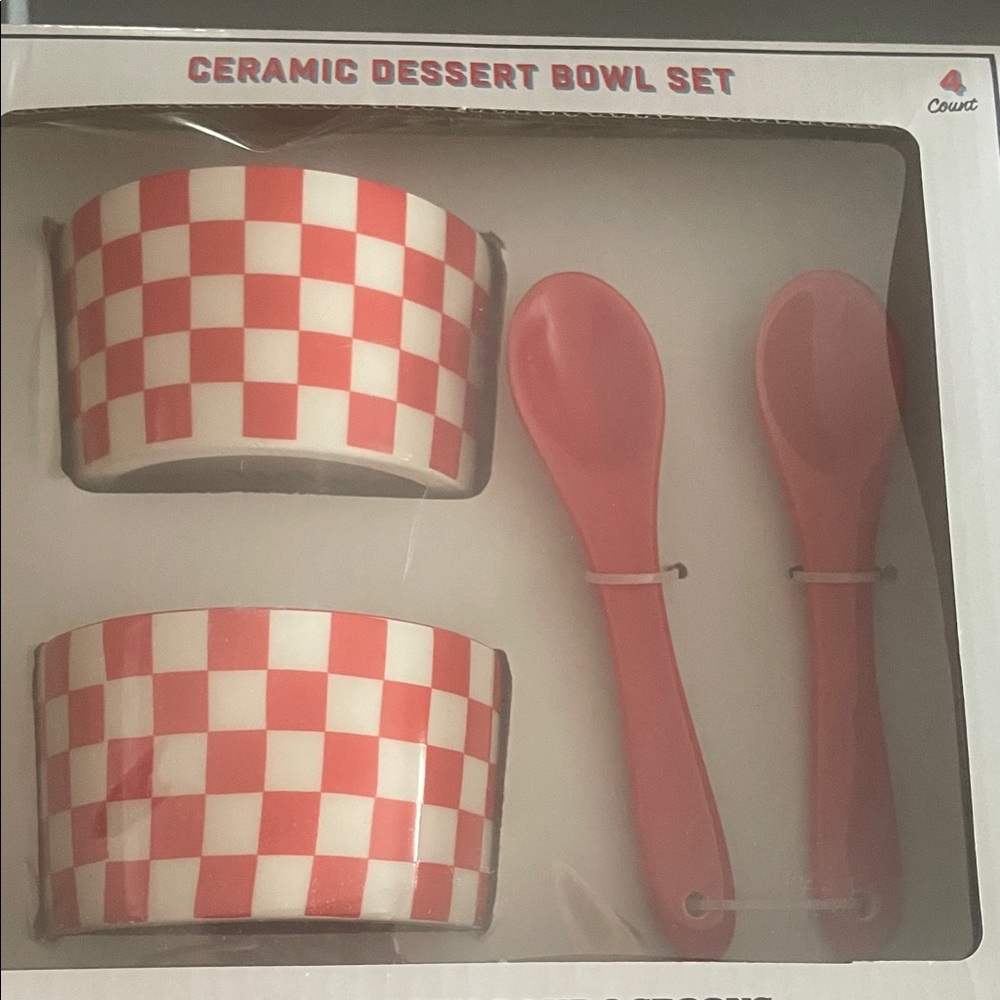 Corelle Red Checkered Dessert Bowl Set with Pink Spoons